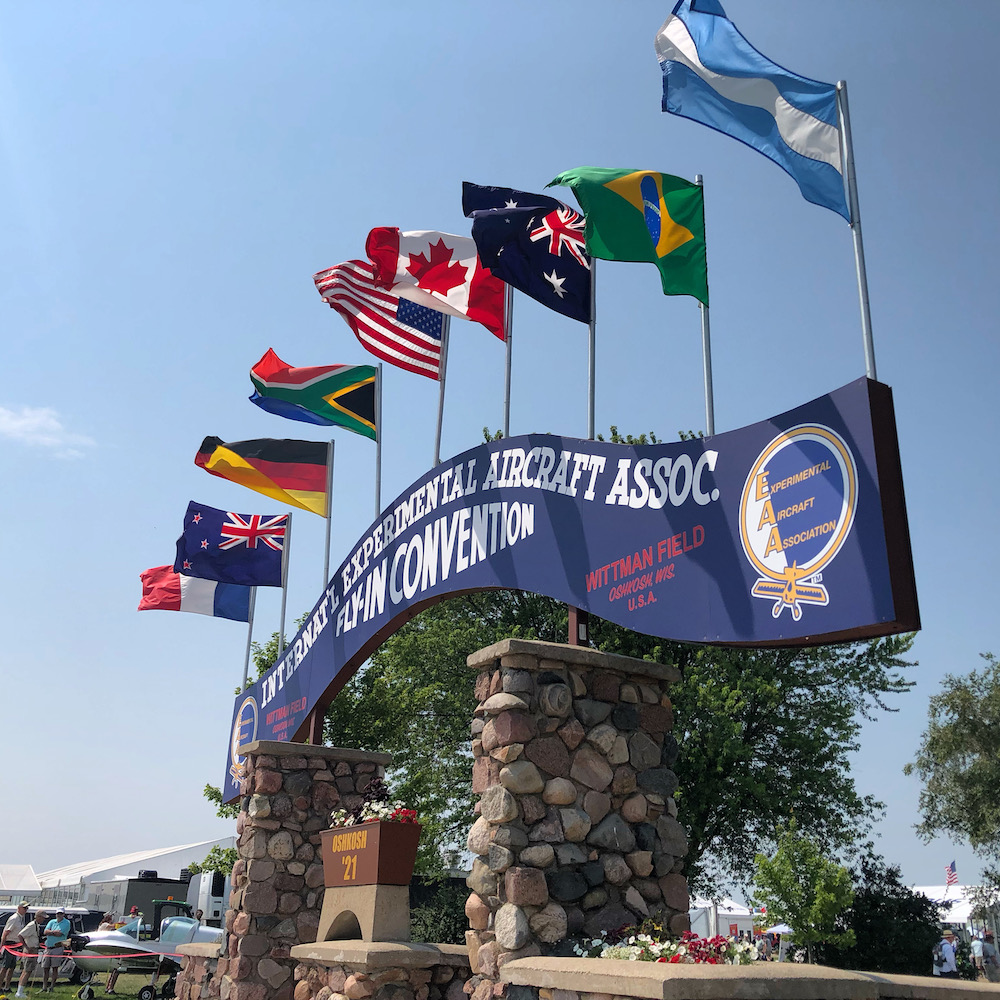 EAA AirVenture Arch 2021