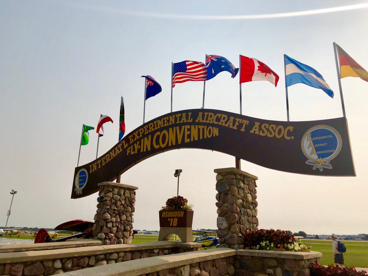 EAA Oshkosh 2018 welcome sign